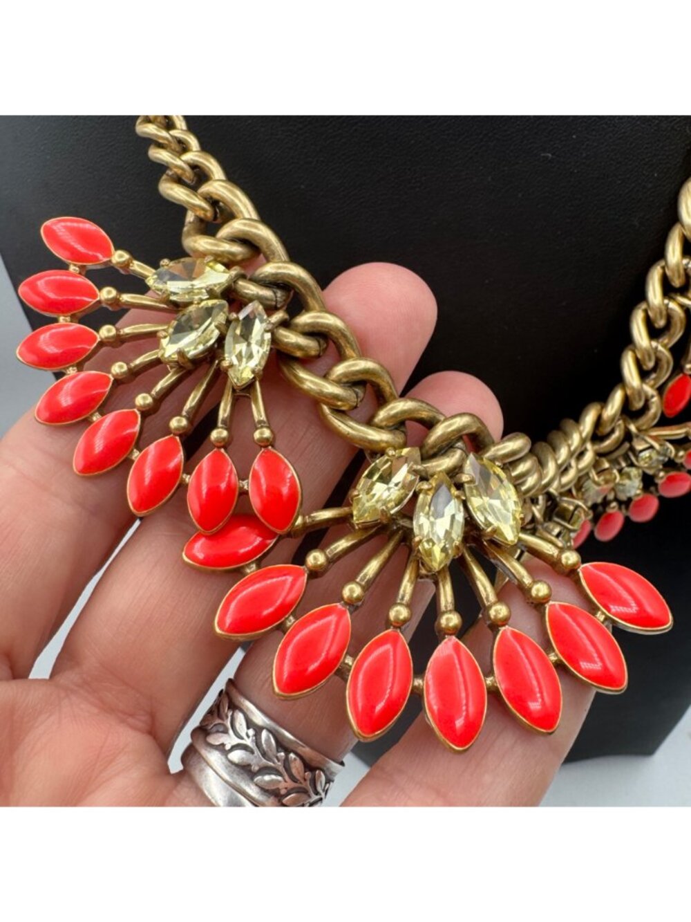Stella & Dot Coral Cay Bib Statement Necklace Heavy Bold Coral & Crystal Fan - Picture 4 of 9